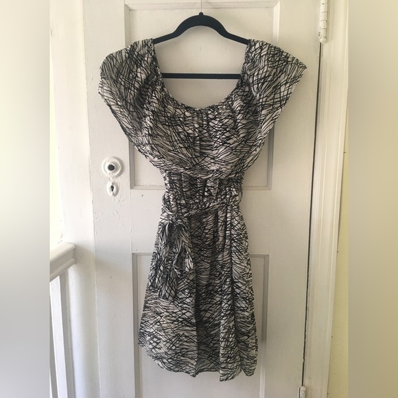 L Size Black and White Summer Dress - Picture 3 of 5